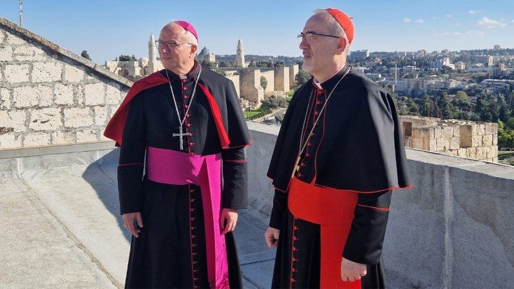 Abp Giuseppe Baturi i kard. Pierbattista Pizzaballa