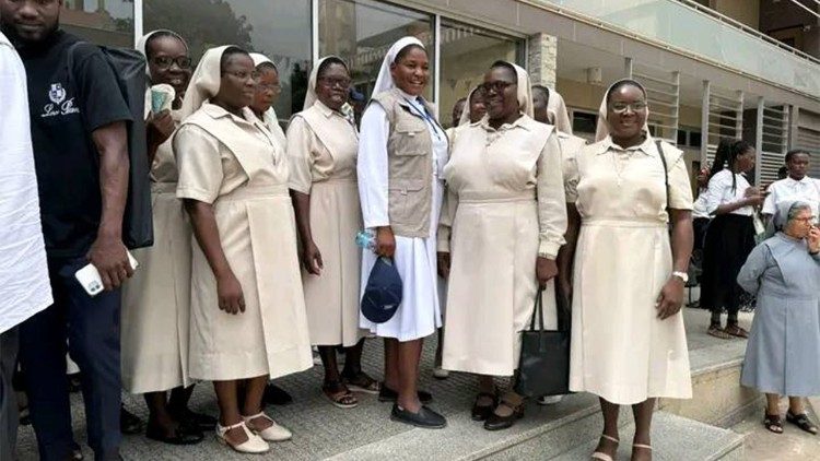 Consagradas e Consagrados da &Aacute;frica Austral, durante a Assembleia geral em Luanda (Angola)