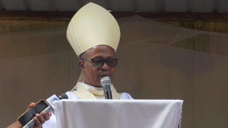 Dom Inácio Saúre, Arcebispo Nampula (Moçambique)