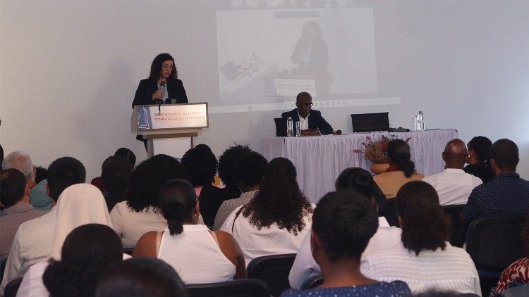 Jornada Acad&eacute;mica sobre g&eacute;nero, cidadania, transforma&ccedil;&atilde;o e justi&ccedil;a social, em Cabo Verde