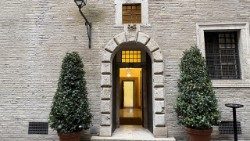 Eingang ins Vatikangericht