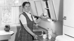 Alette Engelhart, leader dell'Associazione delle casalinghe norvegesi, 1950, Gjettum, Bærum