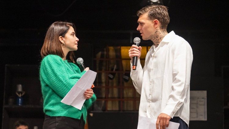 Gabriele insieme all'attrice Claudia Potenza hanno recitato un dialogo tra madre e figlio tratto dal “Il Gabbiano” di Checov  