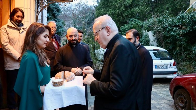 Կարդինալ Փիթըր Էրտօն այցելեց Պուտաբէշթի Հայ Կաթողիկէ Եկեղեցին