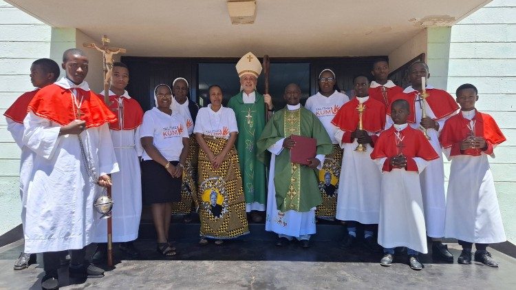 Celebra&ccedil;&atilde;o da Eucaristia na festa de Santa Josefina Bakhita