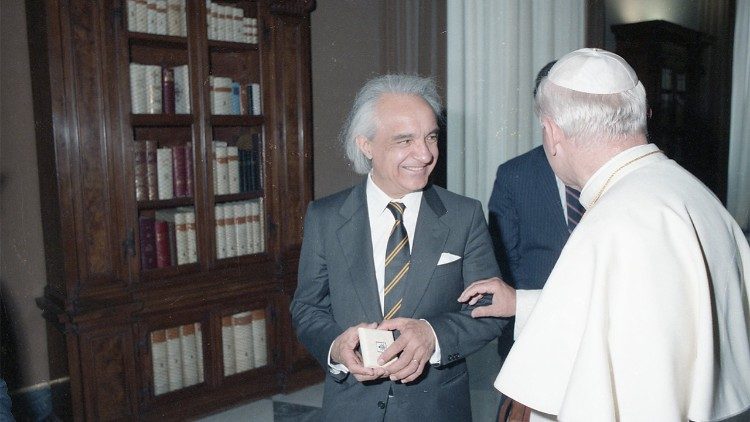 Jonas Paulius II ir prof. A. Zichichi 1986 m.
