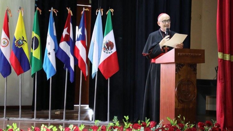 Il cardinale Michael Czerny a Chiclayo, in Perù