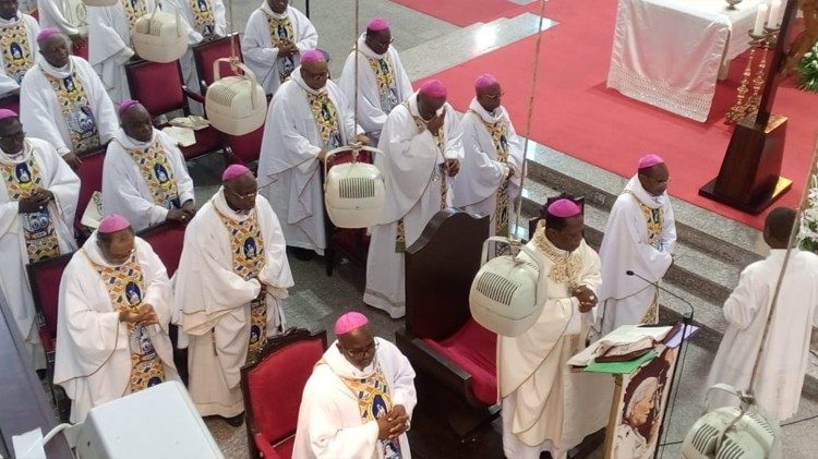 Messe de cloture des travaux  du 12e Conseil permanent de Cerao