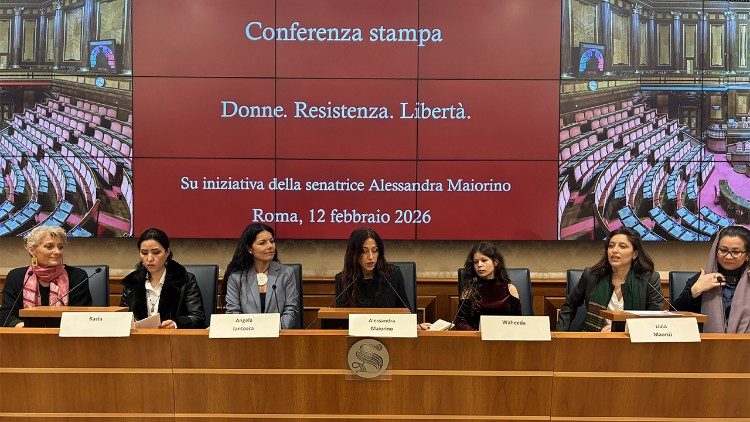 La conferenza stampa al Senato