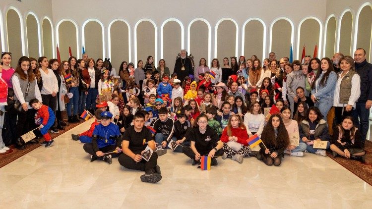 2026.02.16   Festa di Carnevale con il Catholicos Aram I