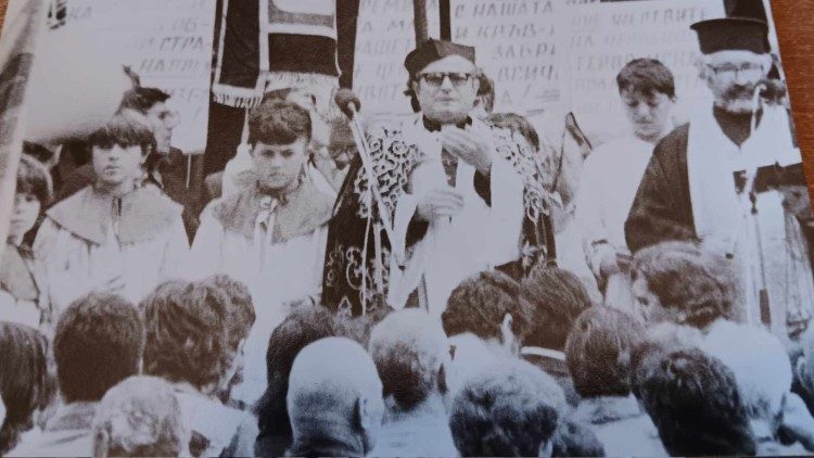 Отец Филип Романов