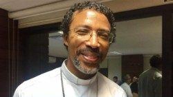 Dom Teodoro Mendes Tavares  toma posse como novo Bispo da Diocese de Santiago de Cabo Verde