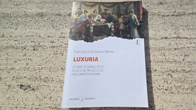 La copertina del libro (Salerno editrice 2025). 