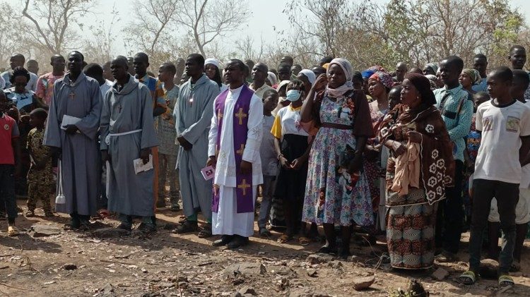 Mobembo ya Ntom&agrave; ya P&agrave;pa na Kandi