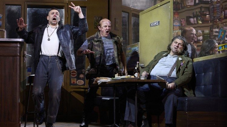 Un momento del "Falstaff" al san Carlo di Napoli