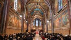 Exposição em Assis: São Francisco atrai o mundo hoje como ontem