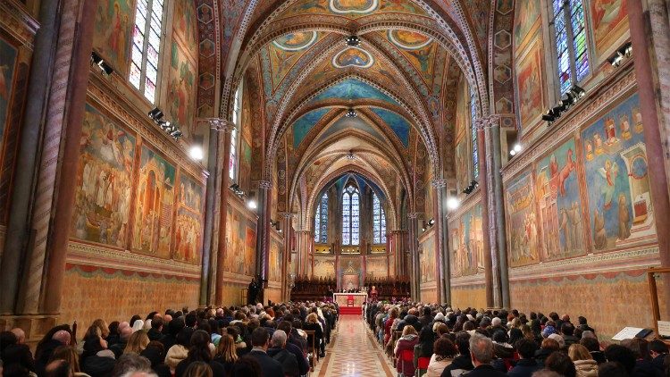 Misa en la Bas&iacute;lica Superior de As&iacute;s (&Oacute;rgano de prensa oficial de la Bas&iacute;lica de San Francisco de As&iacute;s)