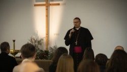 Nuncijus Ukrainoje arkivysk. V. Kulbokas kalba per susitikimą Kyivo katedroje 2026 02 24