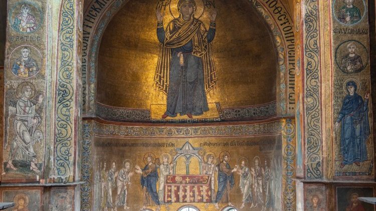 O &iacute;cone “Oranta” na hist&oacute;rica Catedral de Santa Sofia em Kiev, um mosaico do s&eacute;culo XI.