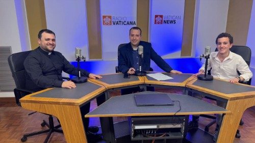 Seminaristas espa&ntilde;oles recorren Roma en un camino de fe y vocaci&oacute;n