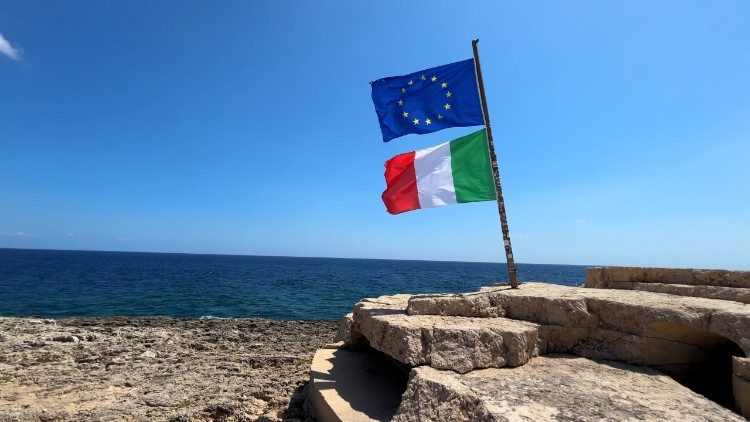 2026.07.03 Attesa Papa Lampedusa