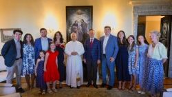 Papa Leoni viziton Ambasadorin e SHBA-së në Selinë e Shenjtë për 4 Korrikun