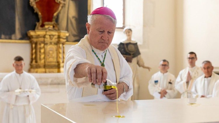 Posveta oltara u samostanskoj crkvi sv. Dominika u Trogiru (Foto: Danijela Musulin)