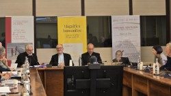 Круглы стол па дабрачыннасці, арганізаваны Дыкастэрыяй па міласэрным служэнні 
