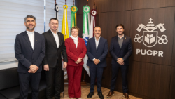 Pe. Anderson Antonio Pedroso da PUC-Rio, Ir. Manuir José Mentges da PUCRS, Olga Izilda da PUC Goiás, Ir. Rogério Renato Mateucci da PUCPR e Victor de Barros Deantoni da PUC-Campinas