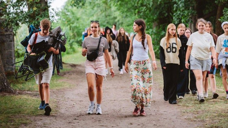 Uczestnicy Festiwalu Życia w Kokotku