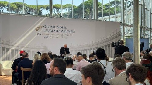 Nobliści w Castel Gandolfo o sztucznej inteligencji i wojnie