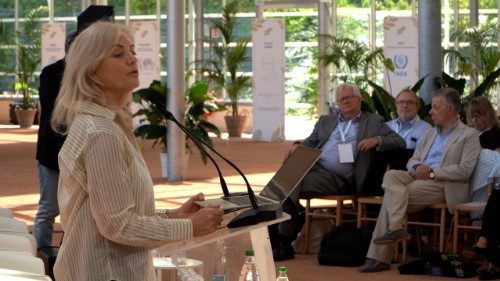 Castel Gandolfo: Nobelpreistr&auml;ger beraten &uuml;ber KI und Atomwaffen