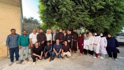 2026.07.15 Il nunzio in Siria mons. Cona in alcuni villaggi cristiani