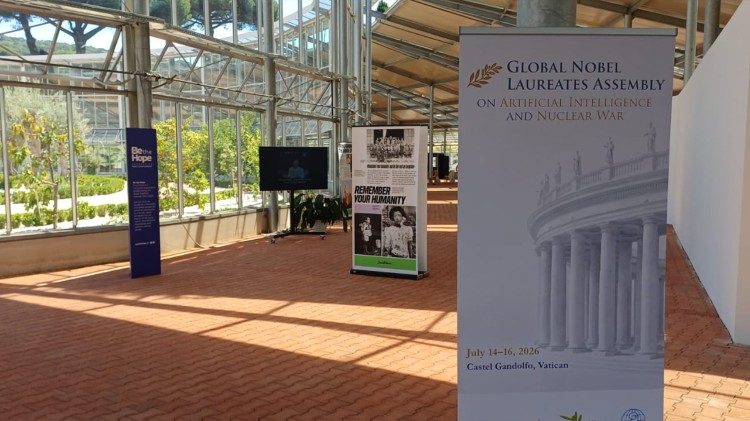 La salle du Borgo Laudato Si' o&ugrave; se tient le congr&egrave;s &laquo;Global Nobel Laureates Assembly on Artificial Intelligence and Nuclear War&raquo;.