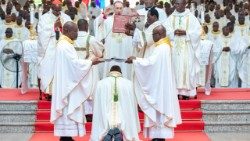 Messe d'ordination épiscopale de Mgr  Jean Martial Arnaud Kouamé Aguia, deuxième évêque auxiliaire de l'archidiocèse d'Abidjan.