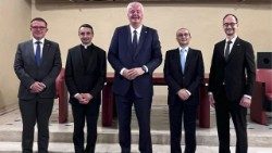 Az ASIF és a Deutsche Bundesbank képviselői - a két intézmény technikai együttműködési megállapodást írt alá