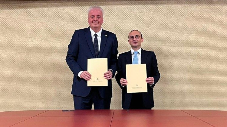 Signing of technical cooperation protocol between ASIF and Deutsche Bundesbank