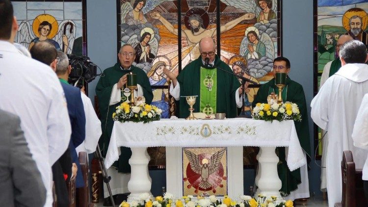 Momentos de la celebraci&oacute;n Eucar&iacute;stica