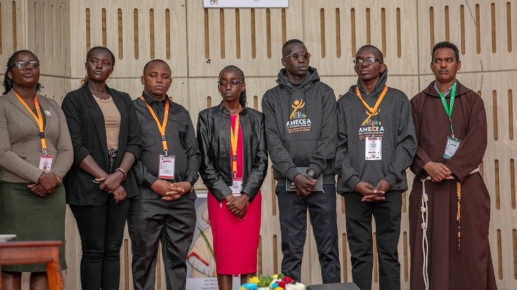 Baadhi ya vijana wanaoshiriki Mkutano Mkuu wa AMECEA
