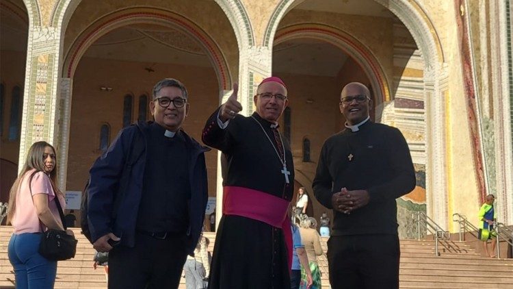 O arcebispo português no Santuário Nacional de Aparecida, em São Paulo (ph. Congregação dos Padres Monfortinos)
