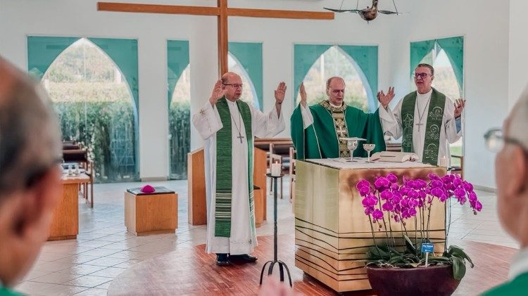 Celebra&ccedil;&atilde;o Eucar&iacute;stica