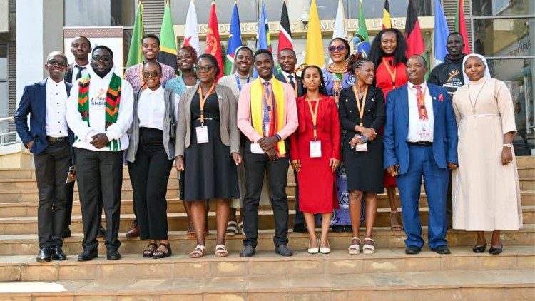 Mladi na plenarnom zasjedanju Udruge biskupskih konferencija Istočne Afrike 