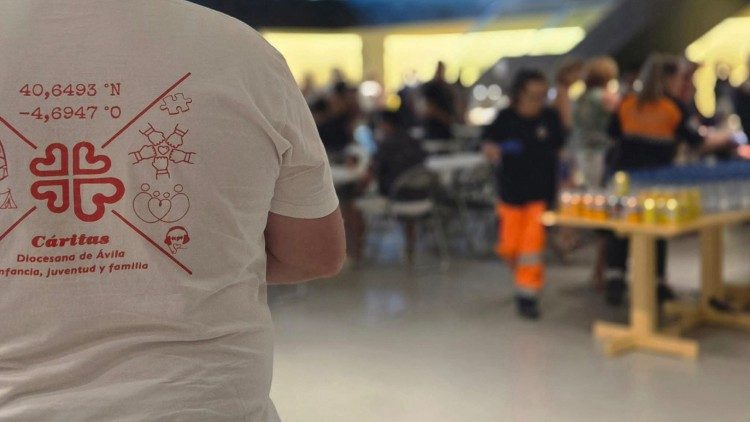 Voluntarios en uno de los centros 