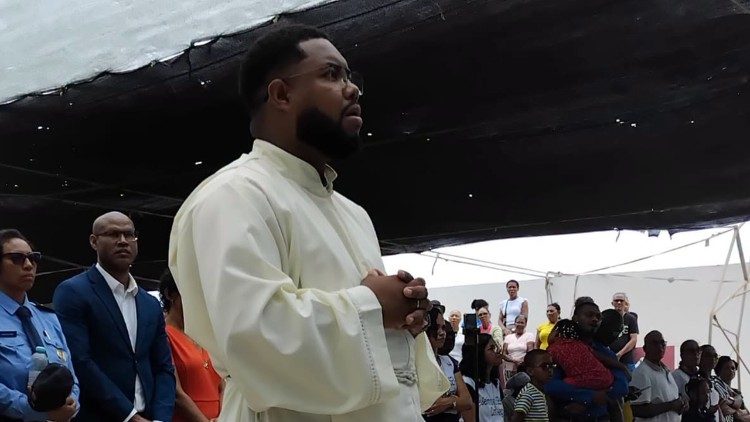 O jovem Dem&iacute;lson Ramos admitido &agrave;s Ordens Sacras