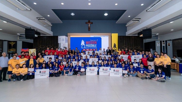 MISSION POSSIBLE is a flagship youth engagement program of LiCAS News, organized in collaboration with Catholic academic institutions and youth-oriented organizations. (Photo by Catholic Social Communications of Thailand)