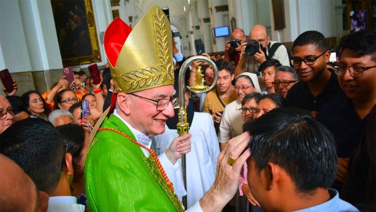 Parolin nella cattedrale di Citt&agrave; del Guatemala