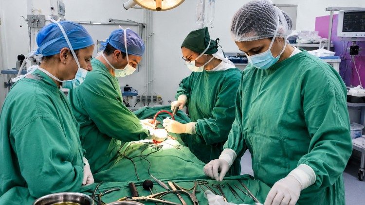 S. Judita podczas asysty przy operacji neurochirurgicznej