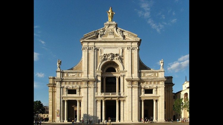 la facciata della basilica di Santa Maria degli Angeli. 