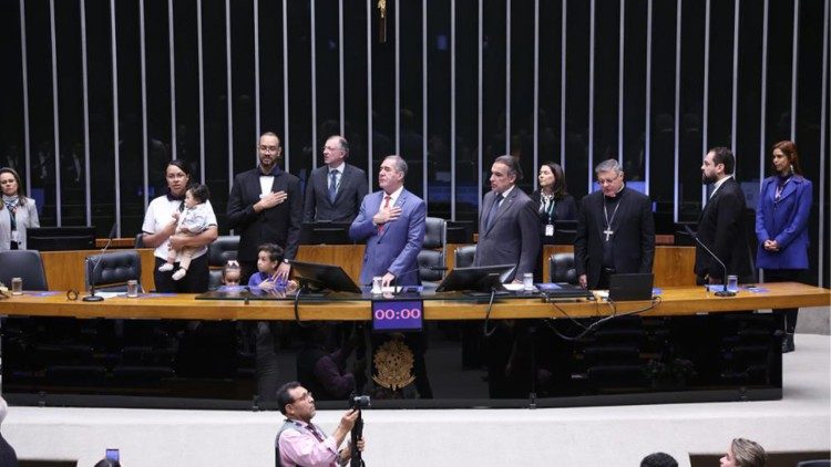 Sess&atilde;o Solene