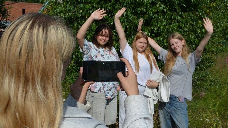 Os jovens cat&oacute;licos russos que participaram do encontro na Sib&eacute;ria
